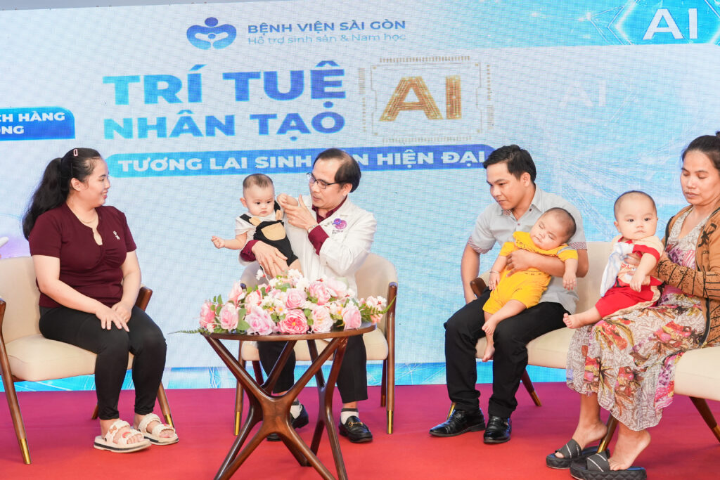 Phần chia sẻ đầy cảm xúc của các gia đình tìm con thành công cùng bác sĩ CKII Hồ Cao Cường